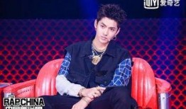 说唱歌手老万爆料视频